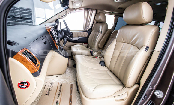 Buy Used Hyundai H1 Brown Car in Bangkok in Bangkok Buy Used Hyundai H1 Brown Car in Bangkok in Bangkok