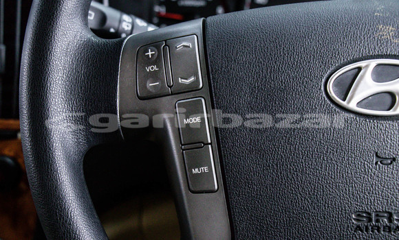 Buy Used Hyundai H1 Brown Car in Bangkok in Bangkok Buy Used Hyundai H1 Brown Car in Bangkok in Bangkok