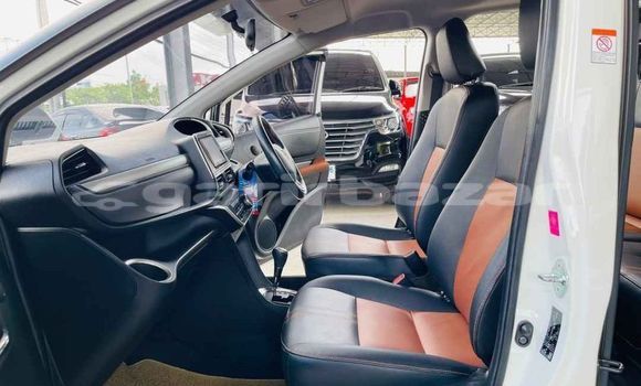 ซื้อ รถมือสอง Toyota Sienta ขาว รถยนต์ ใน %{เมือง} ใน กรุงเทพมหานคร ซื้อ รถมือสอง Toyota Sienta ขาว รถยนต์ ใน %{เมือง} ใน กรุงเทพมหานคร