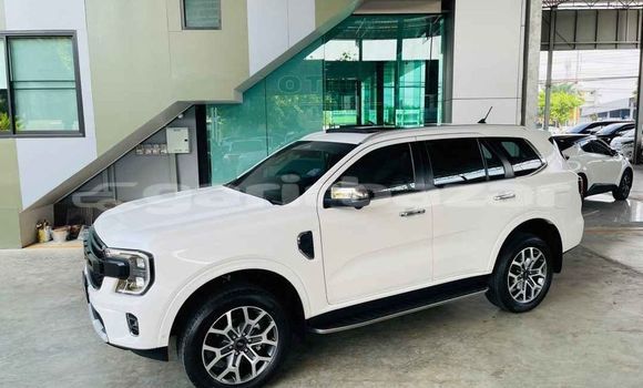 ซื้อ รถมือสอง Ford Everest อื่น ๆ รถยนต์ ใน %{เมือง} ใน กรุงเทพมหานคร