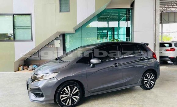 ซื้อ รถมือสอง Honda Jazz อื่น ๆ รถยนต์ ใน %{เมือง} ใน กรุงเทพมหานคร