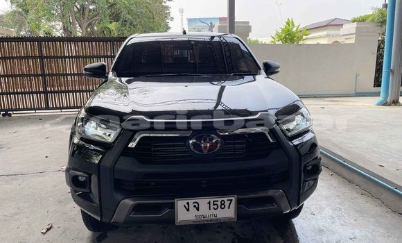 Buy Used Toyota Hiluxe Revo Black Car in Bangkok in Bangkok