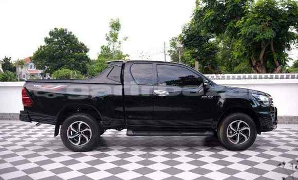 ซื้อ รถมือสอง Toyota Hiluxe Revo สีดำ รถยนต์ ใน %{เมือง} ใน กรุงเทพมหานคร ซื้อ รถมือสอง Toyota Hiluxe Revo สีดำ รถยนต์ ใน %{เมือง} ใน กรุงเทพมหานคร