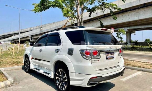 ซื้อ รถมือสอง Toyota Fortuner ขาว รถยนต์ ใน %{เมือง} ใน กรุงเทพมหานคร ซื้อ รถมือสอง Toyota Fortuner ขาว รถยนต์ ใน %{เมือง} ใน กรุงเทพมหานคร