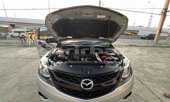 ซื้อ รถมือสอง Mazda BT-50 อื่น ๆ รถยนต์ ใน %{เมือง} ใน กรุงเทพมหานคร