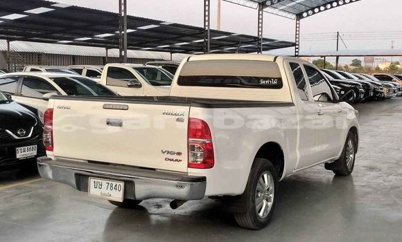 ซื้อ รถมือสอง Toyota Vigo ขาว รถยนต์ ใน %{เมือง} ใน กรุงเทพมหานคร ซื้อ รถมือสอง Toyota Vigo ขาว รถยนต์ ใน %{เมือง} ใน กรุงเทพมหานคร