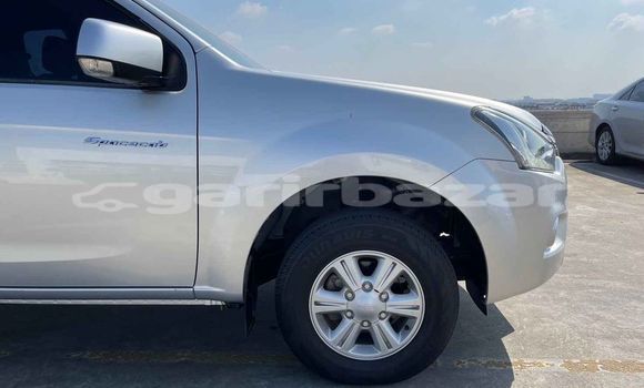 ซื้อ รถมือสอง Isuzu D-Max อื่น ๆ รถยนต์ ใน %{เมือง} ใน กรุงเทพมหานคร