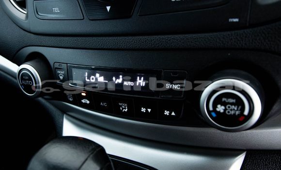 Buy Used Honda CR-V White Car in Bangkok in Bangkok Buy Used Honda CR-V White Car in Bangkok in Bangkok