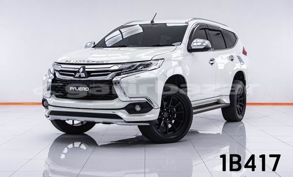 Buy Used Mitsubishi Pajero White Car in Bangkok in Bangkok