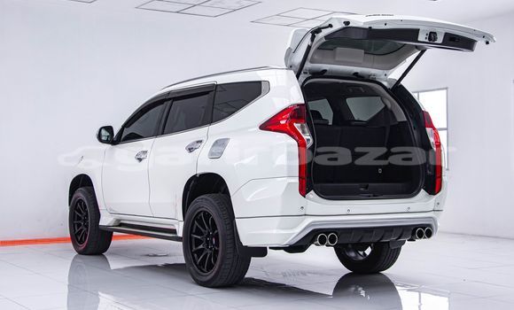 ซื้อ รถมือสอง Mitsubishi Pajero ขาว รถยนต์ ใน %{เมือง} ใน กรุงเทพมหานคร ซื้อ รถมือสอง Mitsubishi Pajero ขาว รถยนต์ ใน %{เมือง} ใน กรุงเทพมหานคร