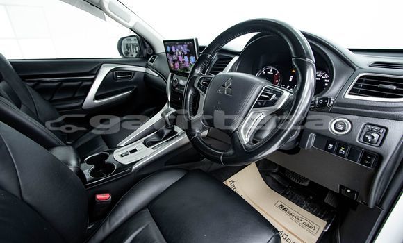 ซื้อ รถมือสอง Mitsubishi Pajero ขาว รถยนต์ ใน %{เมือง} ใน กรุงเทพมหานคร ซื้อ รถมือสอง Mitsubishi Pajero ขาว รถยนต์ ใน %{เมือง} ใน กรุงเทพมหานคร