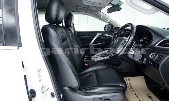 ซื้อ รถมือสอง Mitsubishi Pajero ขาว รถยนต์ ใน %{เมือง} ใน กรุงเทพมหานคร ซื้อ รถมือสอง Mitsubishi Pajero ขาว รถยนต์ ใน %{เมือง} ใน กรุงเทพมหานคร