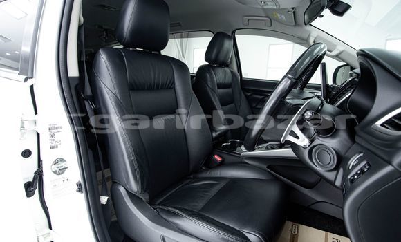 ซื้อ รถมือสอง Mitsubishi Pajero ขาว รถยนต์ ใน %{เมือง} ใน กรุงเทพมหานคร ซื้อ รถมือสอง Mitsubishi Pajero ขาว รถยนต์ ใน %{เมือง} ใน กรุงเทพมหานคร