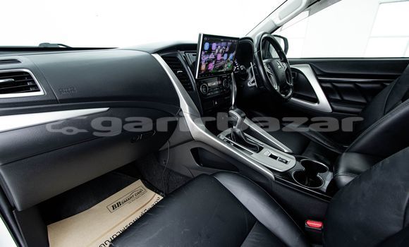 ซื้อ รถมือสอง Mitsubishi Pajero ขาว รถยนต์ ใน %{เมือง} ใน กรุงเทพมหานคร ซื้อ รถมือสอง Mitsubishi Pajero ขาว รถยนต์ ใน %{เมือง} ใน กรุงเทพมหานคร