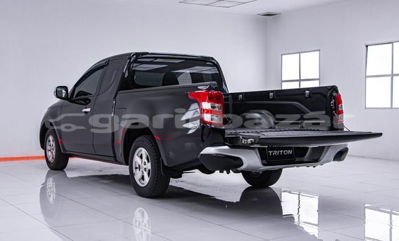 ซื้อ รถมือสอง Mitsubishi Triton สีดำ รถยนต์ ใน %{เมือง} ใน กรุงเทพมหานคร ซื้อ รถมือสอง Mitsubishi Triton สีดำ รถยนต์ ใน %{เมือง} ใน กรุงเทพมหานคร