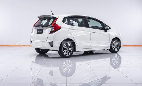Buy Used Honda Jazz White Car in Bangkok in Bangkok Buy Used Honda Jazz White Car in Bangkok in Bangkok