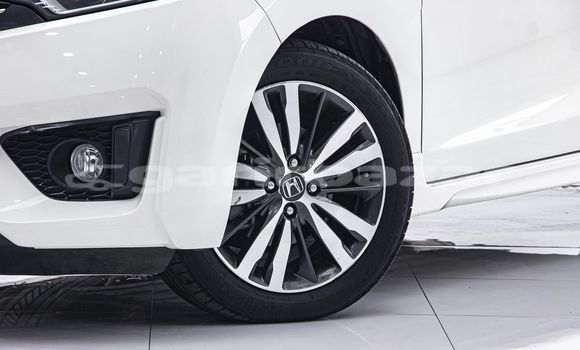 Buy Used Honda Jazz White Car in Bangkok in Bangkok Buy Used Honda Jazz White Car in Bangkok in Bangkok