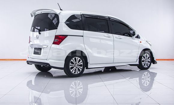 Buy Used Honda Freed White Car in Bangkok in Bangkok Buy Used Honda Freed White Car in Bangkok in Bangkok