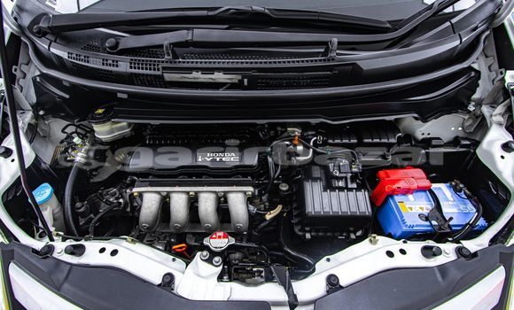 Buy Used Honda Freed White Car in Bangkok in Bangkok Buy Used Honda Freed White Car in Bangkok in Bangkok