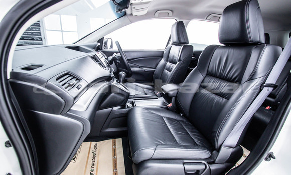 Buy Used Honda CR-V White Car in Bangkok in Bangkok Buy Used Honda CR-V White Car in Bangkok in Bangkok