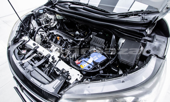 Buy Used Honda CR-V White Car in Bangkok in Bangkok Buy Used Honda CR-V White Car in Bangkok in Bangkok