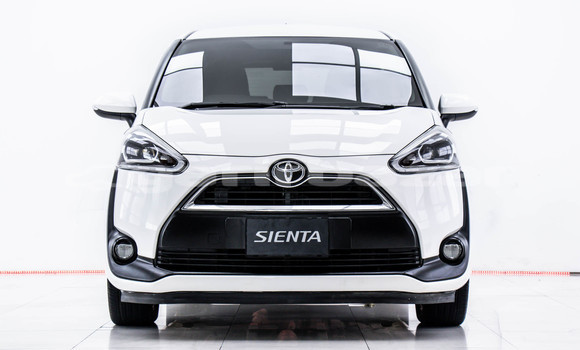 Buy Used Toyota Sienta White Car in Bangkok in Bangkok Buy Used Toyota Sienta White Car in Bangkok in Bangkok