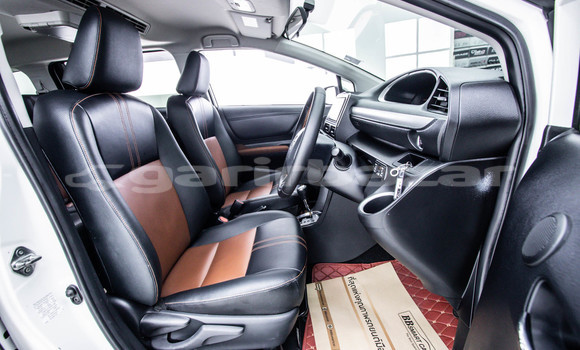 Buy Used Toyota Sienta White Car in Bangkok in Bangkok Buy Used Toyota Sienta White Car in Bangkok in Bangkok