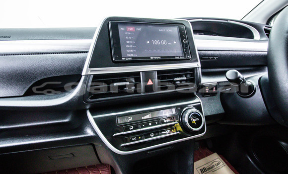 Buy Used Toyota Sienta White Car in Bangkok in Bangkok Buy Used Toyota Sienta White Car in Bangkok in Bangkok