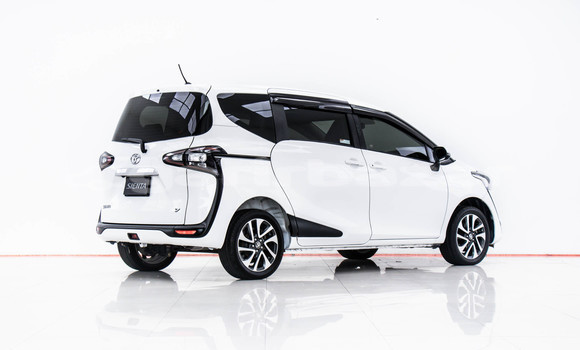 Buy Used Toyota Sienta White Car in Bangkok in Bangkok Buy Used Toyota Sienta White Car in Bangkok in Bangkok