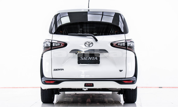 Buy Used Toyota Sienta White Car in Bangkok in Bangkok Buy Used Toyota Sienta White Car in Bangkok in Bangkok