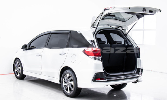 ซื้อ รถมือสอง Honda Mobilio ขาว รถยนต์ ใน %{เมือง} ใน กรุงเทพมหานคร ซื้อ รถมือสอง Honda Mobilio ขาว รถยนต์ ใน %{เมือง} ใน กรุงเทพมหานคร