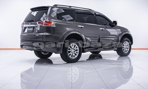 ซื้อ รถมือสอง Mitsubishi Pajero สีน้ำตาล รถยนต์ ใน %{เมือง} ใน กรุงเทพมหานคร ซื้อ รถมือสอง Mitsubishi Pajero สีน้ำตาล รถยนต์ ใน %{เมือง} ใน กรุงเทพมหานคร