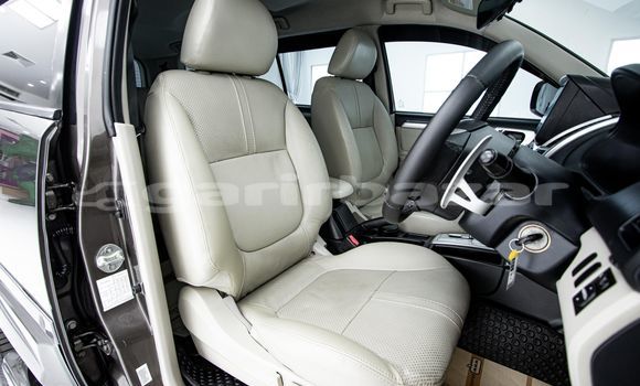 ซื้อ รถมือสอง Mitsubishi Pajero สีน้ำตาล รถยนต์ ใน %{เมือง} ใน กรุงเทพมหานคร ซื้อ รถมือสอง Mitsubishi Pajero สีน้ำตาล รถยนต์ ใน %{เมือง} ใน กรุงเทพมหานคร