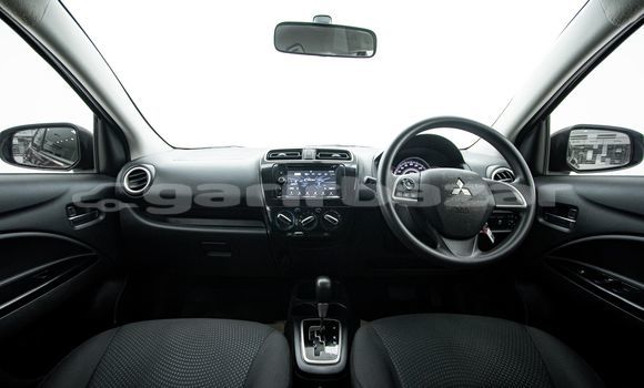 ซื้อ รถมือสอง Mitsubishi Attrage สีแดง รถยนต์ ใน %{เมือง} ใน กรุงเทพมหานคร ซื้อ รถมือสอง Mitsubishi Attrage สีแดง รถยนต์ ใน %{เมือง} ใน กรุงเทพมหานคร