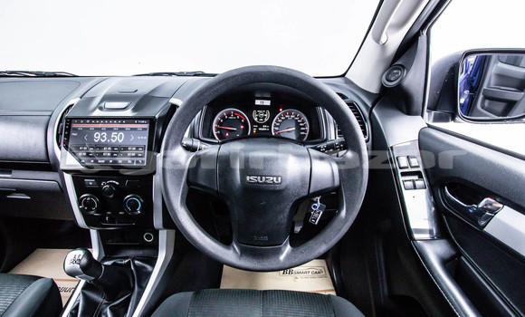 Buy Used Isuzu D-Max Blue Car in Bangkok in Bangkok Buy Used Isuzu D-Max Blue Car in Bangkok in Bangkok