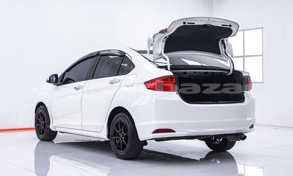 Buy Used Honda City White Car in Bangkok in Bangkok Buy Used Honda City White Car in Bangkok in Bangkok