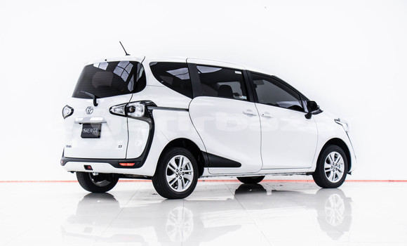 Buy Used Toyota Sienta White Car in Bangkok in Bangkok Buy Used Toyota Sienta White Car in Bangkok in Bangkok