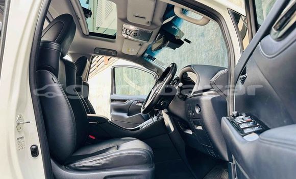 ซื้อ รถมือสอง Toyota Alphard ขาว รถยนต์ ใน %{เมือง} ใน กรุงเทพมหานคร ซื้อ รถมือสอง Toyota Alphard ขาว รถยนต์ ใน %{เมือง} ใน กรุงเทพมหานคร