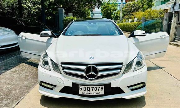 ซื้อ รถมือสอง Mercedes-Benz E200 อื่น ๆ รถยนต์ ใน %{เมือง} ใน กรุงเทพมหานคร ซื้อ รถมือสอง Mercedes-Benz E200 อื่น ๆ รถยนต์ ใน %{เมือง} ใน กรุงเทพมหานคร