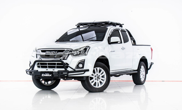 Buy Used Isuzu D-Max White Car in Bangkok in Bangkok Buy Used Isuzu D-Max White Car in Bangkok in Bangkok