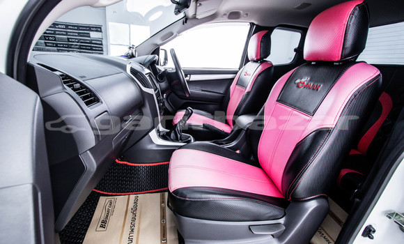 Buy Used Isuzu D-Max White Car in Bangkok in Bangkok Buy Used Isuzu D-Max White Car in Bangkok in Bangkok