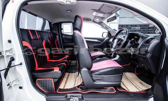 Buy Used Isuzu D-Max White Car in Bangkok in Bangkok Buy Used Isuzu D-Max White Car in Bangkok in Bangkok