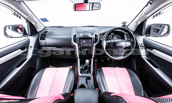 Buy Used Isuzu D-Max White Car in Bangkok in Bangkok Buy Used Isuzu D-Max White Car in Bangkok in Bangkok