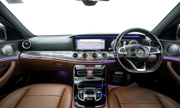 ซื้อ รถมือสอง Mercedes-Benz E-Classe สีดำ รถยนต์ ใน %{เมือง} ใน กรุงเทพมหานคร ซื้อ รถมือสอง Mercedes-Benz E-Classe สีดำ รถยนต์ ใน %{เมือง} ใน กรุงเทพมหานคร