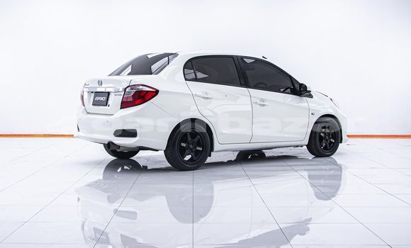 ซื้อ รถมือสอง Honda Brio ขาว รถยนต์ ใน %{เมือง} ใน กรุงเทพมหานคร ซื้อ รถมือสอง Honda Brio ขาว รถยนต์ ใน %{เมือง} ใน กรุงเทพมหานคร