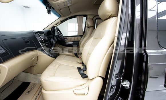 Buy Used Hyundai H1 Brown Car in Bangkok in Bangkok Buy Used Hyundai H1 Brown Car in Bangkok in Bangkok