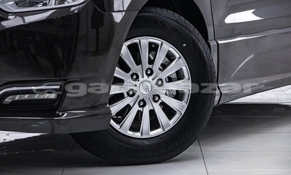 Buy Used Hyundai H1 Brown Car in Bangkok in Bangkok Buy Used Hyundai H1 Brown Car in Bangkok in Bangkok