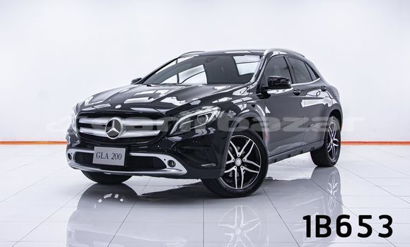 ซื้อ รถมือสอง Mercedes-Benz GLA-klasse สีดำ รถยนต์ ใน %{เมือง} ใน กรุงเทพมหานคร