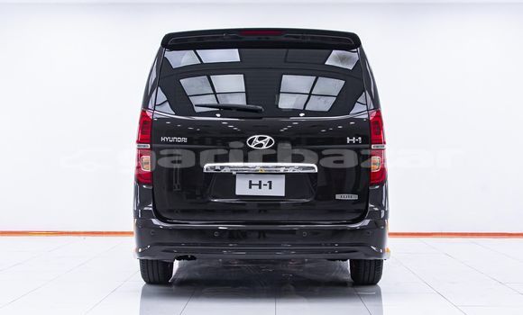 ซื้อ รถมือสอง Hyundai H1 สีน้ำตาล รถยนต์ ใน %{เมือง} ใน กรุงเทพมหานคร ซื้อ รถมือสอง Hyundai H1 สีน้ำตาล รถยนต์ ใน %{เมือง} ใน กรุงเทพมหานคร