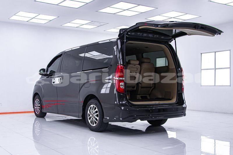 Big with watermark hyundai h1 bangkok bangkok 71015